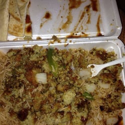 Sahara Halal Cart - Best halal cart around. The green sauce is unreal. Our go-to spot for sure!!