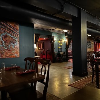 est.1864 Noir Bar & Restaurant