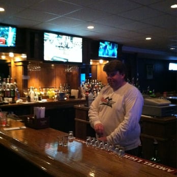 Odie's Place - Bars Near Me - Hamden, Connecticut