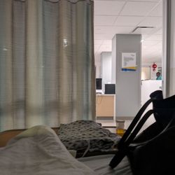 Elliott Dreznick, MD, FACG - St Charles Hospital ER