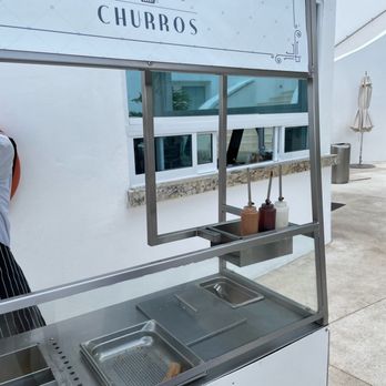 Le Blanc Spa Resort Cancun - Churro cart by pool 4:30 - Hotels Near Me - Cancún, ROO