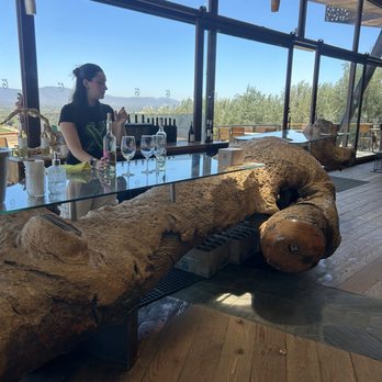 Decantos Vinícola - Wineries Near Me - Valle de Guadalupe, BCN