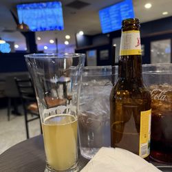 Elden's Restaurant And Bar - Comfortable, clean relaxing location.
