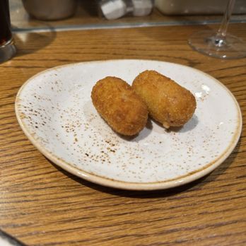Tapeo - Croquettes - Tapas Bars Near Me - Barcelona, B Tapeo - Croquettes - Tapas Bars Near Me - Barcelona, B