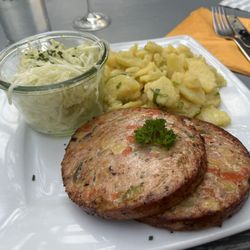 Saumagen mit Kartoffelsalat