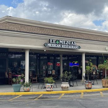 El Mezcal Mexican Restaurant Ocala - Nice restaurant on the corner of a plaza. Place was packed. - Mexican Near Me - Ocala, Florida