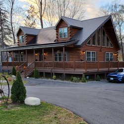 Lincoln Log Cabins - Our office, corner of Main St. and Dodge Pl. Rt 112 Kancamagus Hwy.