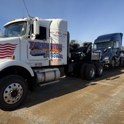 Farmington Road Wrecker Service - Heaving towing's