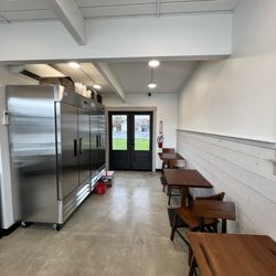 The Smoothie Shack - Inside seating