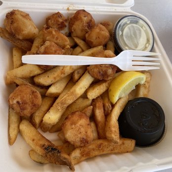 Stowe's Seafood - Scallop boat - Seafood Near Me - West Haven, Connecticut Stowe's Seafood - Scallop boat - Seafood Near Me - West Haven, Connecticut