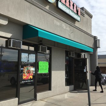 Chakas Mexican Restaurant - storefront - Mexican Near Me - Denver, Colorado