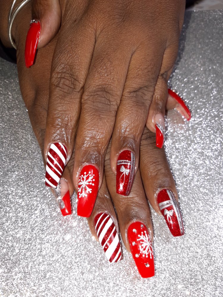 Glitter Crush Nail Care Logo