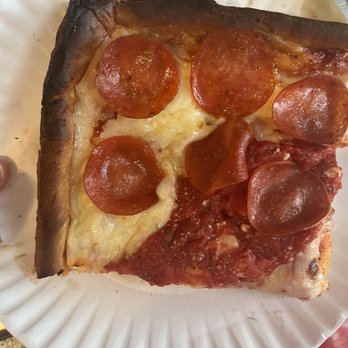 Brooklyn Pizza II - So my pizza is burnt....  A cross between half tomato sauce and half cheese. - Pizza Near Me - Brooklyn, New York