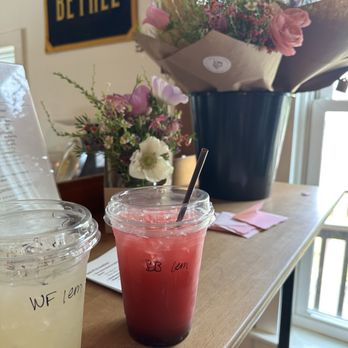 Randonnee Coffee - Coffee Roasteries Near Me - Mosier, Oregon