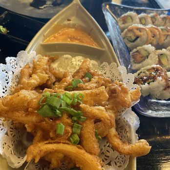 Izakaya Hi - Happy hour calamari tempura - Sushi Bars Near Me - Houston, Texas