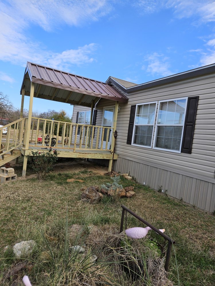 Slide of Creekside Construction