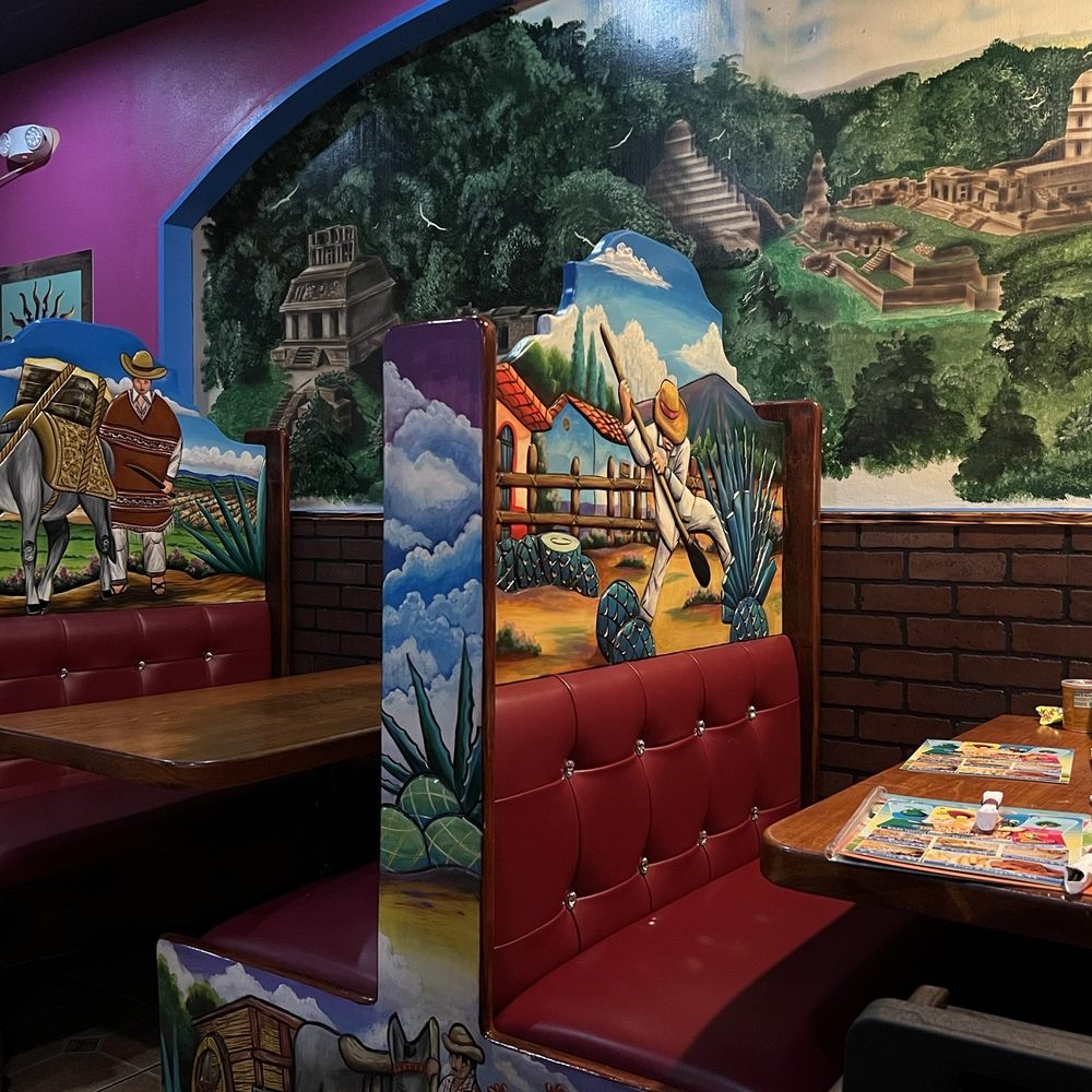 El Paso Mexican Restaurant - Booths and mural - Mexican Near Me - Springfield, Virginia El Paso Mexican Restaurant - Booths and mural - Mexican Near Me - Springfield, Virginia