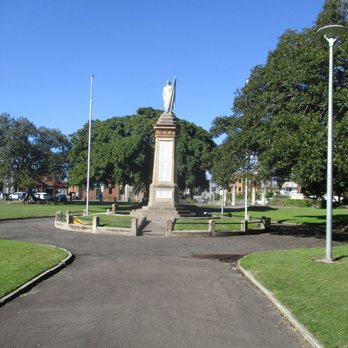 Gregson Park - Memorial - Playgrounds Near Me - Hamilton, NSW