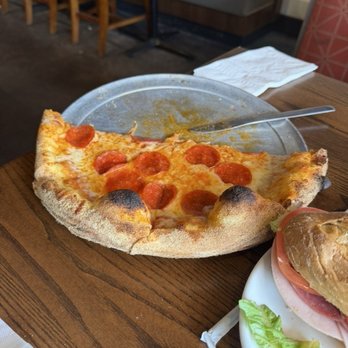 7Pie Pizzeria + Bar - Pizza in a pool of Greece - Pizza Near Me - Dahlonega, Georgia