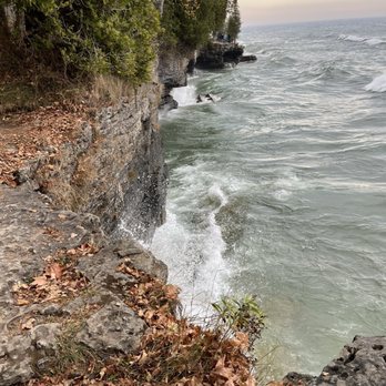 Cave Point County Park - Water meets caves. - Parks Near Me - Sturgeon Bay, Wisconsin Cave Point County Park - Water meets caves. - Parks Near Me - Sturgeon Bay, Wisconsin