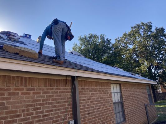 Hunt Roofing & Contracting
