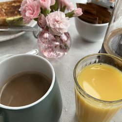 Derrin Guest House - Breakfast !
