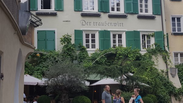 Traubenwirt by null