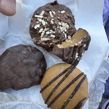 Laura's Candies - Candy Stores Near Me - New Orleans, Louisiana Laura's Candies - Candy Stores Near Me - New Orleans, Louisiana