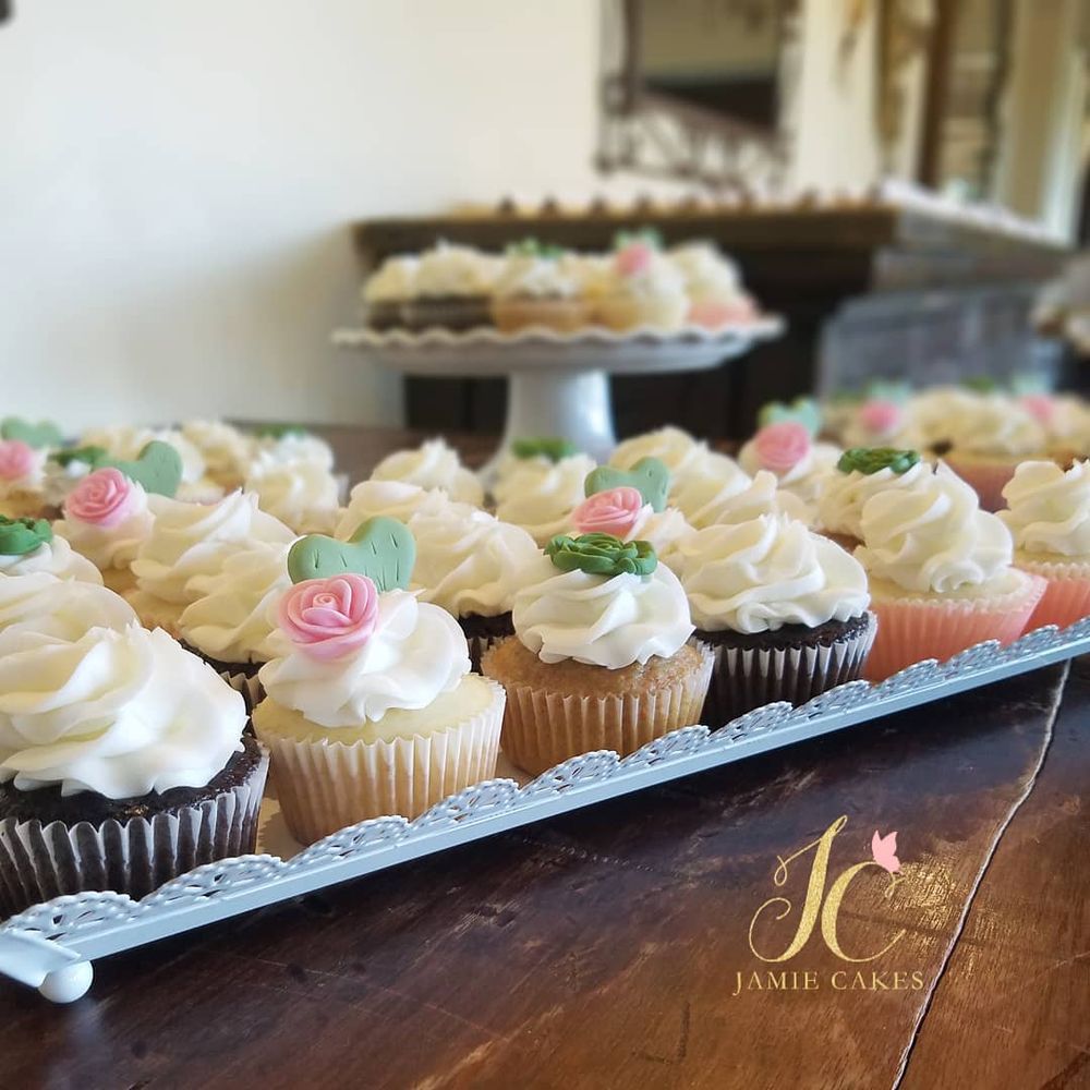 JAMIE CAKES BAKERY BOUTIQUE 22 Photos Tucson, Arizona Cupcakes