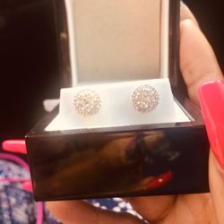 Prestige Jewelers - Diamond earrings