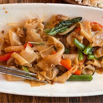 Thai District - Drunken Noodle - Thai Near Me - Long Beach, California