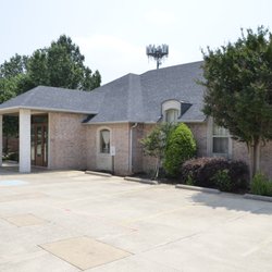 Mira Vista Dental Associates - Building exterior Fort Worth dentist Mira Vista Dental Associates office