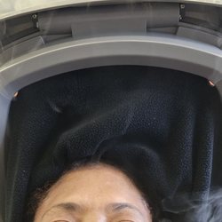 Lusso Salon - Steam cap action. This angle of this photo is not good. Oh well