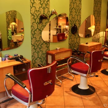Swinging Scissors - Hair Salons Near Me - Berlin, BE Swinging Scissors - Hair Salons Near Me - Berlin, BE