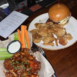 Grilled Wings, Arch City Burger