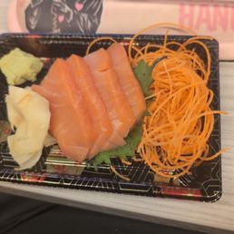 Smoked salmon sashimi Smoked salmon sashimi
