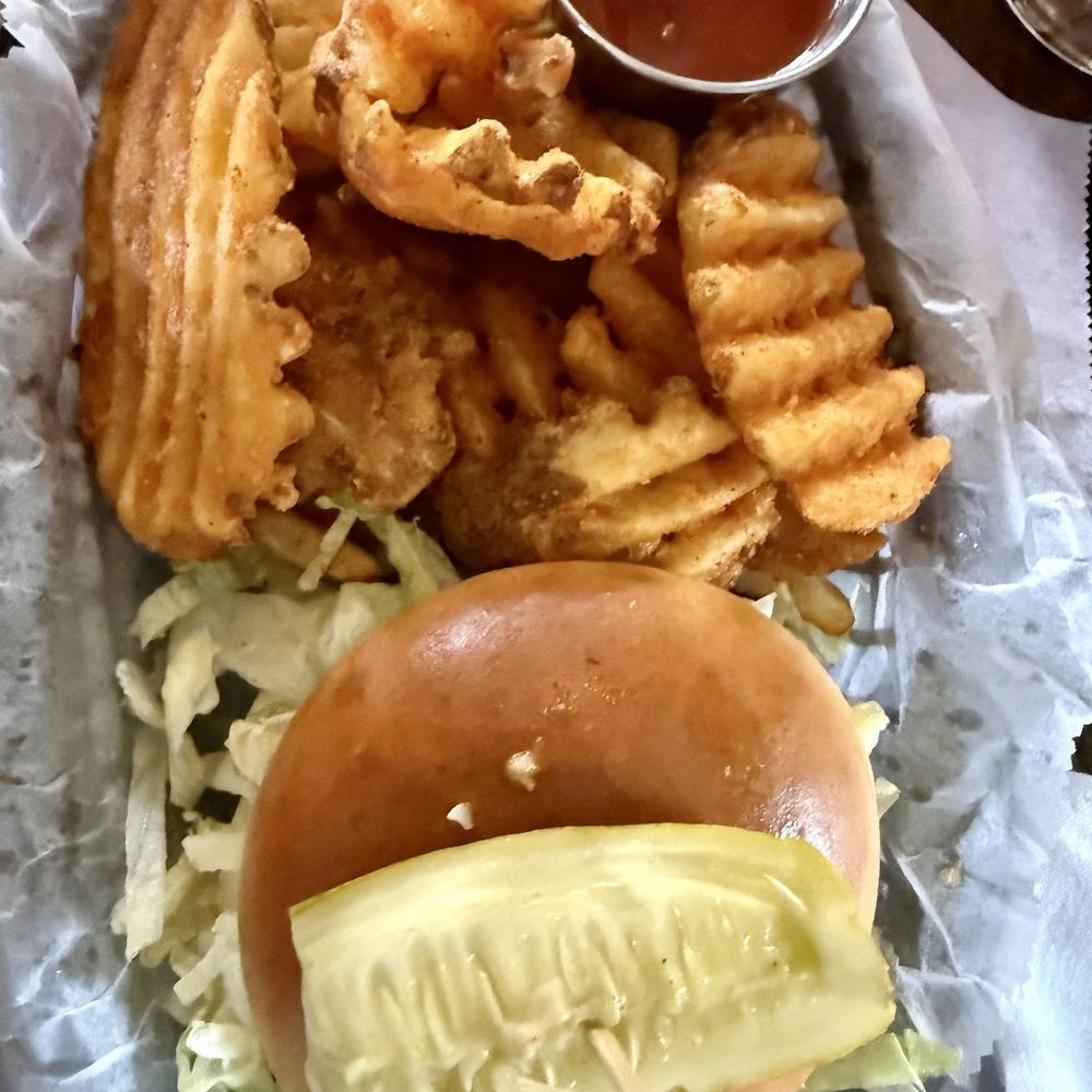 Mother’s Ruin - Single Patty Cheeseburger - Cocktail Bars Near Me - Nashville, Tennessee Mother’s Ruin - Single Patty Cheeseburger - Cocktail Bars Near Me - Nashville, Tennessee