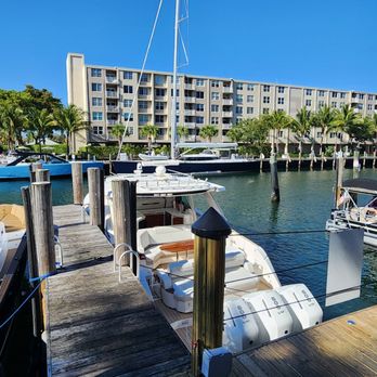Boatyard - New American Near Me - Fort Lauderdale, Florida Boatyard - New American Near Me - Fort Lauderdale, Florida