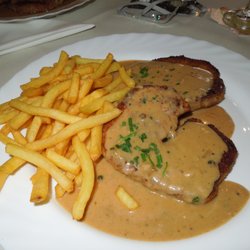 Hotel Heil - XXL Schnitzel