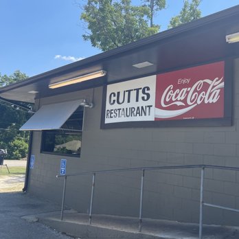 Cutts Restaurant - the outside of the restaurant - Southern Near Me - Enterprise, Alabama