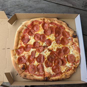 Mojo Pizza - Stone oven Pepperoni pizza. Delicious, 10/10 - Pizza Near Me - Orick, California Mojo Pizza - Stone oven Pepperoni pizza. Delicious, 10/10 - Pizza Near Me - Orick, California