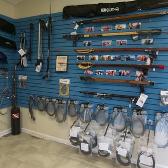 Dive Pros - Diving Near Me - Pensacola, Florida