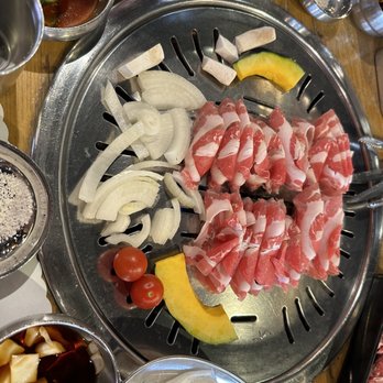 Saemaeul Restaurant - Brisket - Korean Near Me - Buena Park, California Saemaeul Restaurant - Brisket - Korean Near Me - Buena Park, California