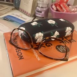 West Side Preventative EyeCare - My New glasses (7 January 2021) -- Draper James with glass cover case