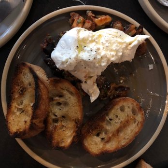 Vendemmia - burrata - New American Near Me - Seattle, Washington