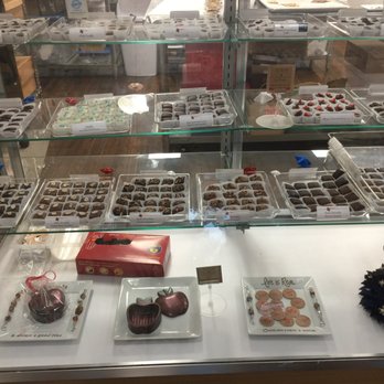 Kakao Chocolate - Chocolatiers & Shops Near Me - Maplewood, Missouri