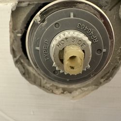 JSO Associates - Delta has some unique single level shower valves!