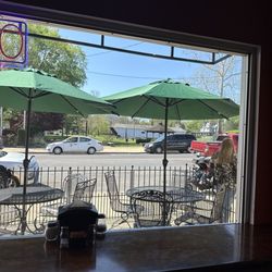 Fire Pizza - Just across from the covered bridge. Would be great for outdoor lunch!
