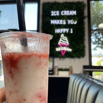 Devil & Angel Desserts - I am very picky with my Bolba, but this place satisfied my craving . I got the strawberry yogurt bolba. Customer service was a 10 out of 10 - Bubble Tea Near Me - Concord, California