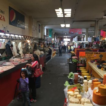 Mercado Indepenciana - Cheese and produce sections. - Shopping Centers Near Me - Morelia, MIC